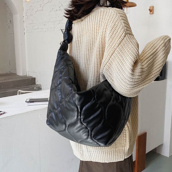 

winter women shoulder trend silk soft warm new large capacity handbags travelbig hobos bags brand female hand bag 210302