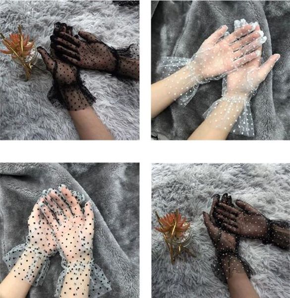 

2021 autumn&summer ladies glove lace sunscreen spots cycling wedding dress short thin mesh bridal banquet party gloves, White