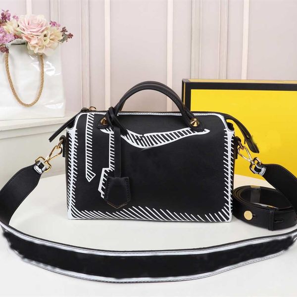

fashion two color messenger bag luxury design leather fun box urban handbag