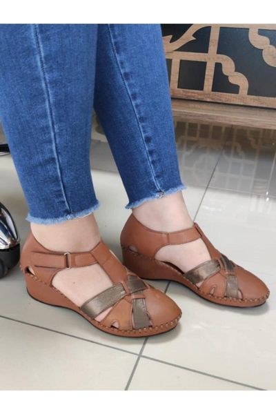 

sandals women tan color flat bottom, Black