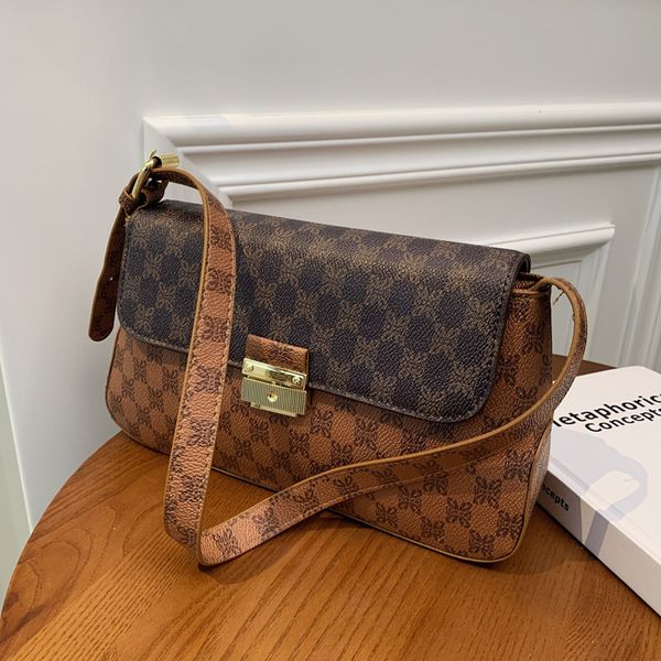 

80% off outlet store bag female autumn winter new color contrast small square bag butterfly print armpit single shoulder messenger factory o, Black;red
