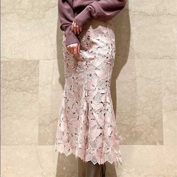 

kuzuwata autumn winter women jupes japanese fresh elegant mujer faldas high waist embroidery lace hollow slim skirts 211214, Black