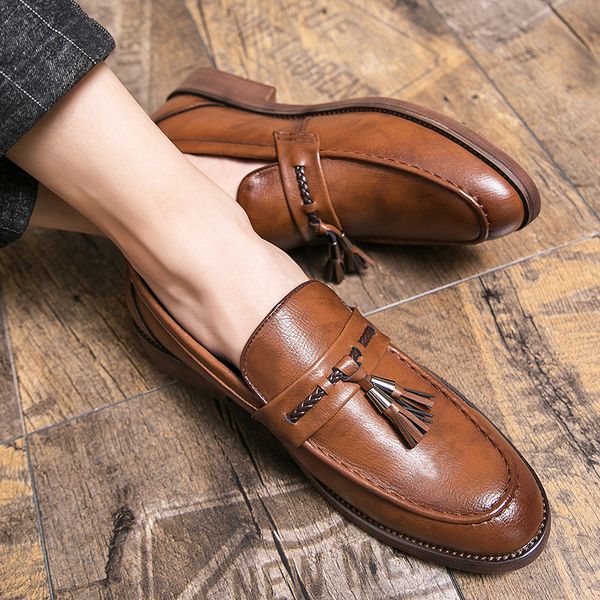 

464748 size 2021 pointed toe mens shoes slip-on retro british leather shoes large size casual mens shoes cross-border plus size leather shoe, Black