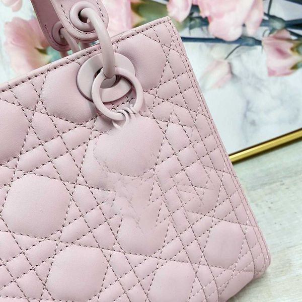 

2021 fashion chain women's bag original leather lingge bare powder frosted wuge princess handbag