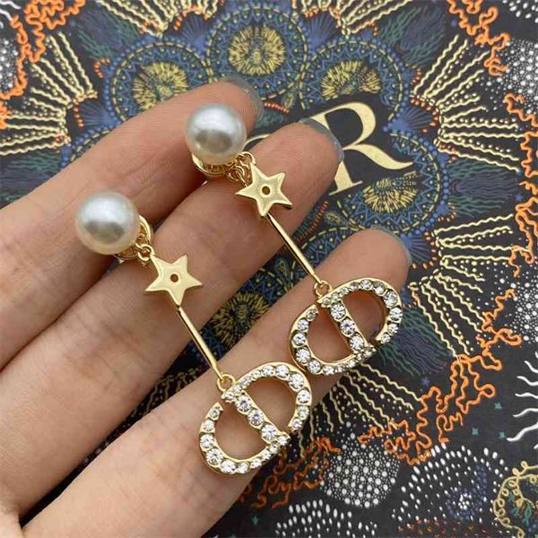 

2021 new designer earrings fashion versatile pearl long diamond new jewelry, Golden