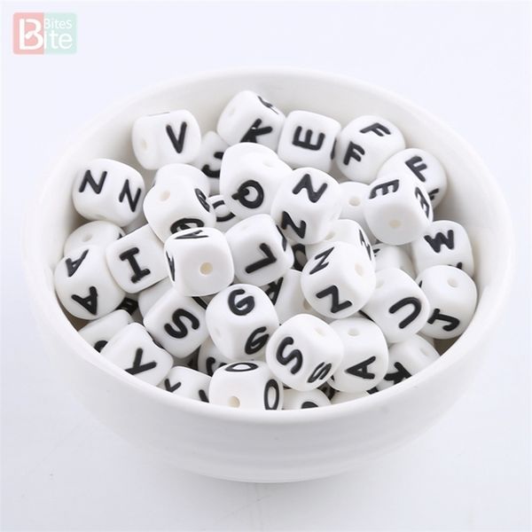 100pc 12mm Silikon Englisch Alphabet Brief Perle BPA FREI Beißring DIY Pflege Zahnen Halskette Schnuller Kette Baby Spielzeug 211106