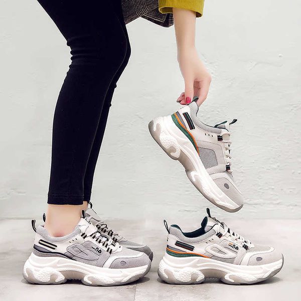 

designer korean fashion and breathable leisure sports shoes in spring 2020training sneakers