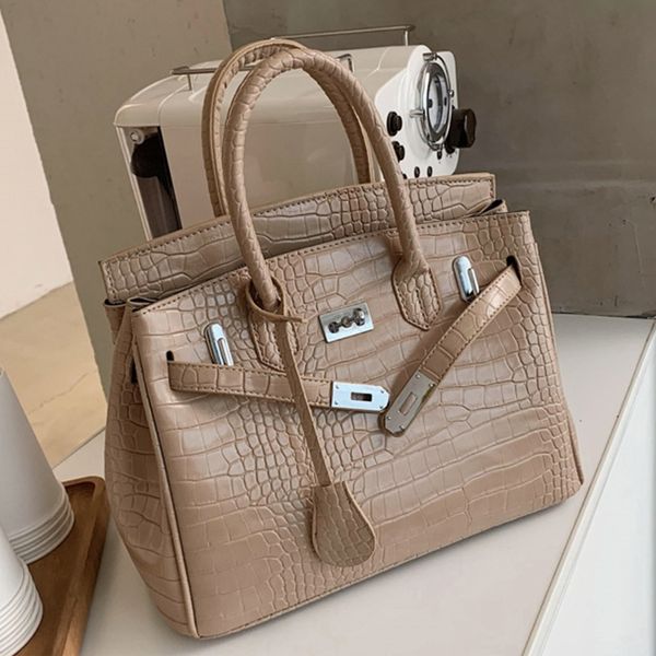 

crocodile 2021 new net red fashion hand-held women's bag