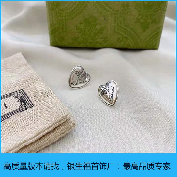 

zhigujia's new s925 silver used carved letter love earrings female