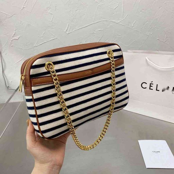 

luxurys designers bags lisa's same underarm camera women's 2021 new fashion chain small square leather old flower messenger bag,