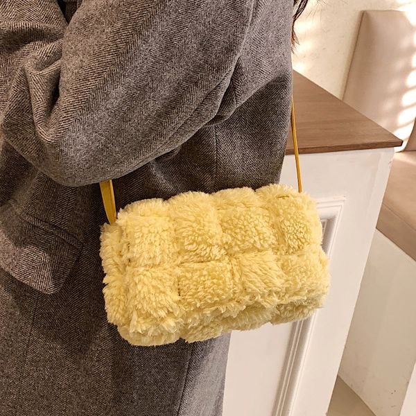 

furry women's 2022 new fashion autumn and winter messenger lattice plush small square bag