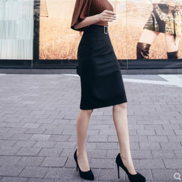 

skirts autumn 2021 women korean version of high waist buttocks black skirt