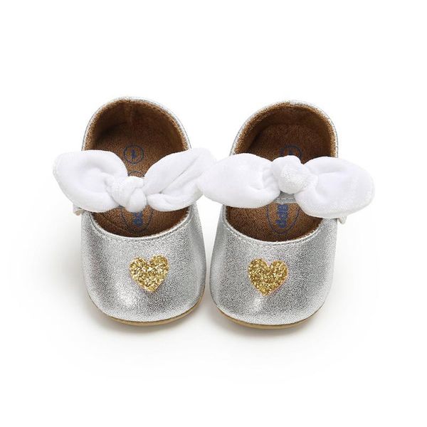 

first walkers toddler born baby shoes for girl kids heart-shaped pattern anti-slip with bowknot casual sneakers