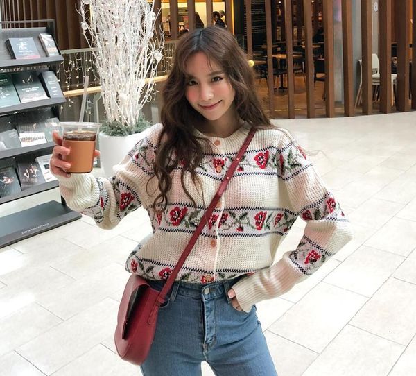 

sweaters winter vintage single-breasted floral knitted open stitch jumpers long-sleeved women sweater cardigan 6hg4, White;black