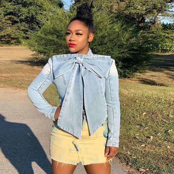 

2021 2019 new fashion women's long sleeve denim jacket, White