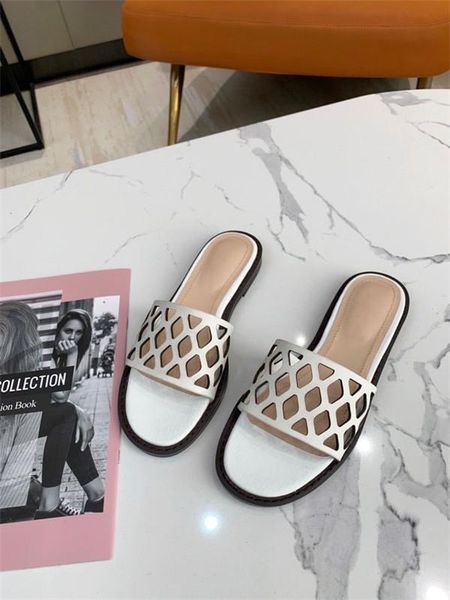 

2021 sale summer d-trap slipper women openwork mesh effect white matte calfskin thick leather sole slipper outdoor beach causal flat sandals, Black