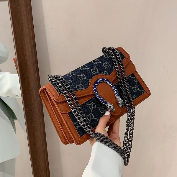 

80% off outlet store april new women's bag red one shoulder messenger small square factory online sale, Black;red