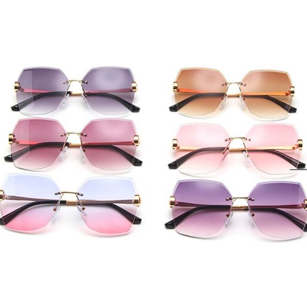 

mayten women luxury sunglass big framels trimming gradient shad sun glass ladi vintage eyewear uv400 fashion gafas de, White;black