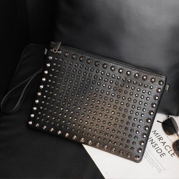

factory wholesaleman bag package fashionable rivets envelopes high-capacity multifunctional fashion shoulder rivet leather shoulders bags pe