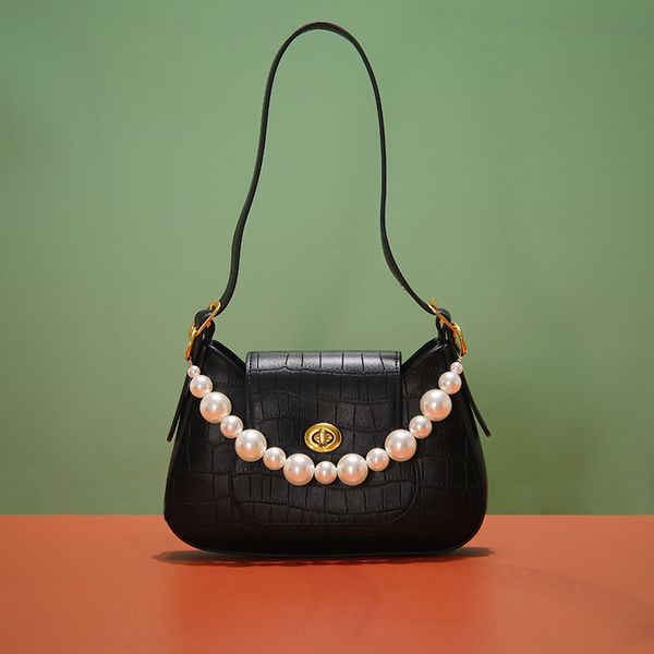 

niche design high sense white women's bag 2021 spring and summer popular pearl armpit one shoulder
