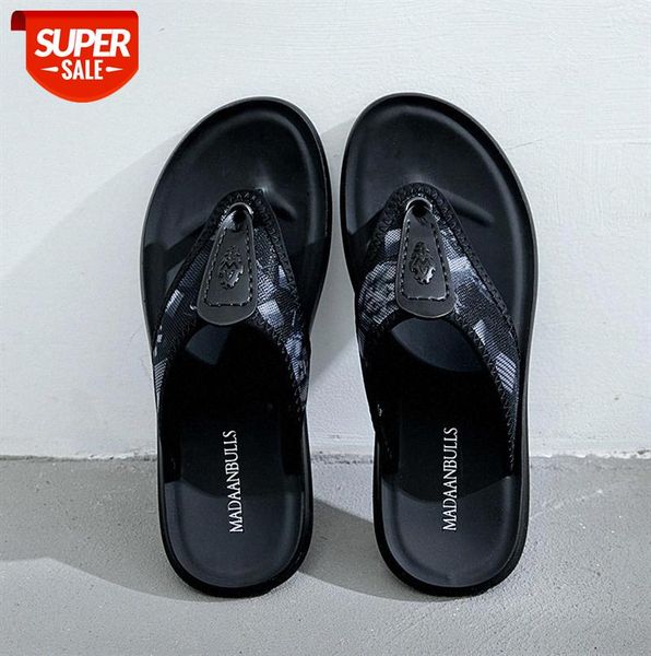 

open-toe men's shoes with black feet, sandals, casual slippers #6e3g
