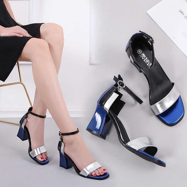 

sandals women's summer 2021 leather medium heel thick student versatile open toe button roman small high shoes, Black