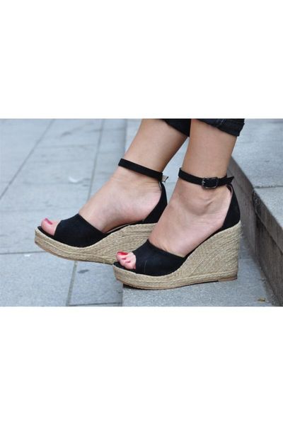 

sandals lour black filler