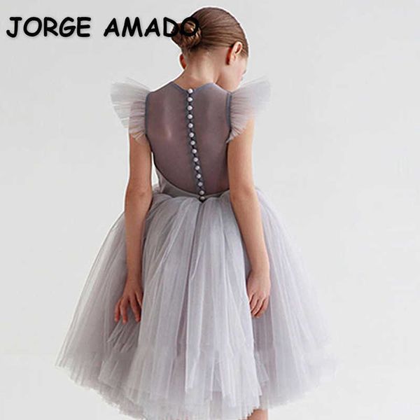 Meninas Princesa Vestido Branco Preto Fluffy Tulle Menina Bebê Desempenho Aniversário AD006 210610