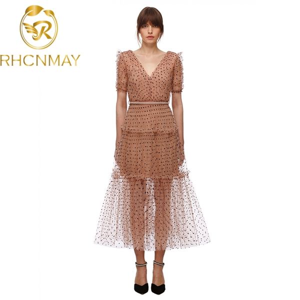 Runway Fashion Sommerkleid Sexy Doppel-V-Ausschnitt Kurzarm Polka Dot Mesh Lange Rüschen Frauen Party 210506