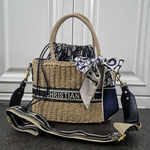 

2021 new women's vegetable basket shopping woven hand net red style messenger zly zly