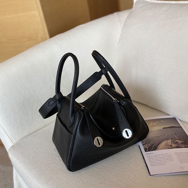 

design s high women's versatile black leather large capacity one shoulder handbag