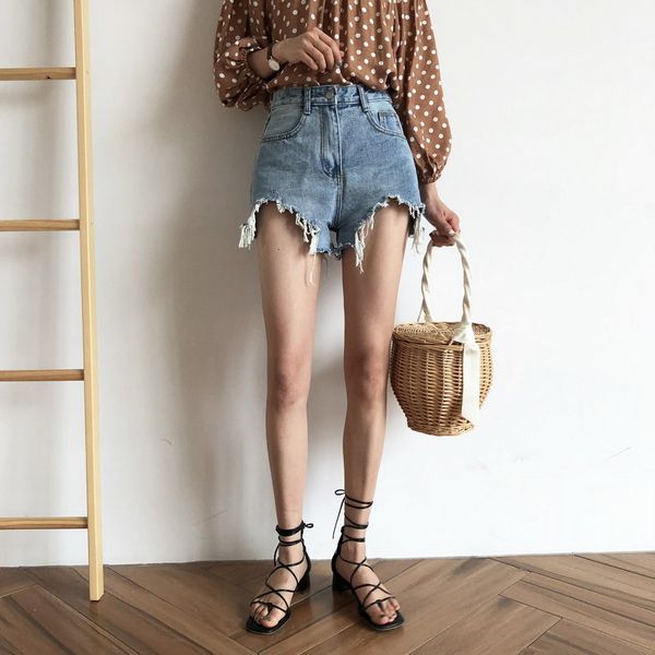 

2021 new women's jeans shorts, chic, loose, wide legs, slim, high waist, washed, old-fashioned, warm, simple fashion, raw leg, summer e, Blue