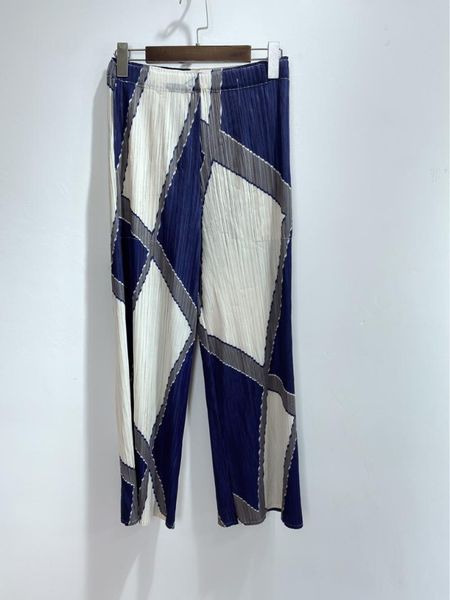 

women's pants & capris selling miyake geometry print pleated straight in stock, Black;white