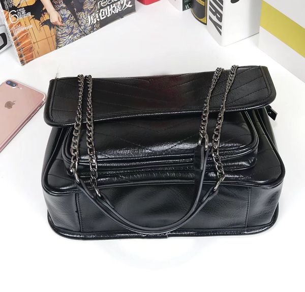 

luxury high-grade hobo bag designer handbag fashion black cross body chain shoulder bags thread letters printing u