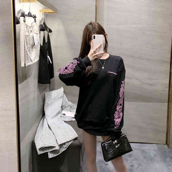 

21ss family lip red style embroidery rose letters loose and thin versatile pullover black sweater new in early autumn
