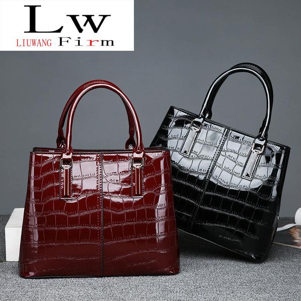 

evening bags women's large capacity shoulder bag messenger handbag fashionable temperament all-match waterproof and wear-resistant