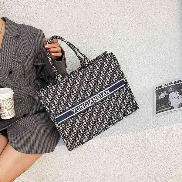 

80% off shop clearance advanced feeling, versatile, large capacity one shoulder handbag, female 2022 new fashion version, ins online popular