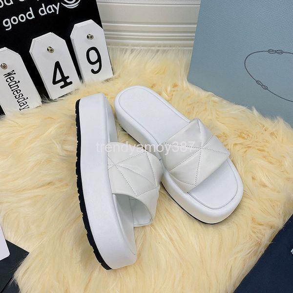 

slippers summer star women's slippers with the same style, Black