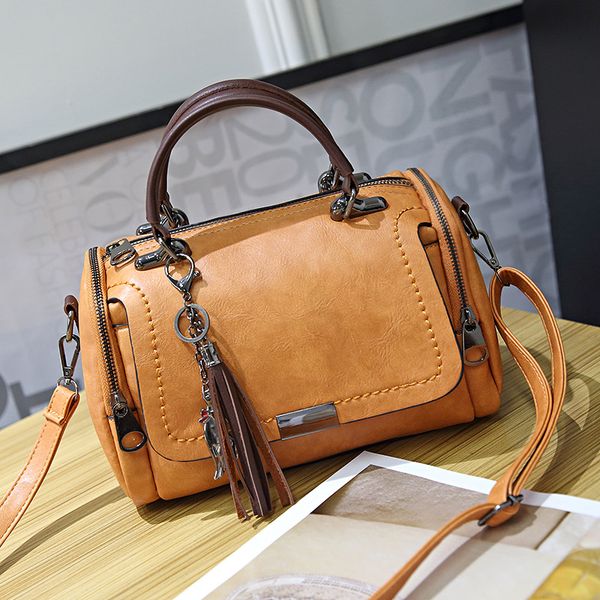 

fashion retro tassel women handbag pu leather fashion womens shoulder bags women messenger bags ladies messenger bag l003