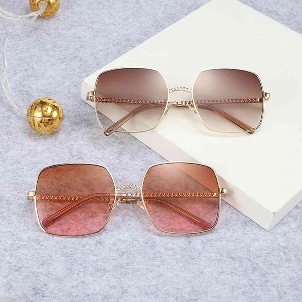 

new sunglasses fashion men's and women's sunglasses new glasses, White;black