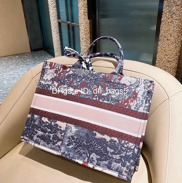 

wholesale fashion large book tote woman canvas embroidery luxury designers handbags oblique flower shoulder bags lady cowboy purse 0482