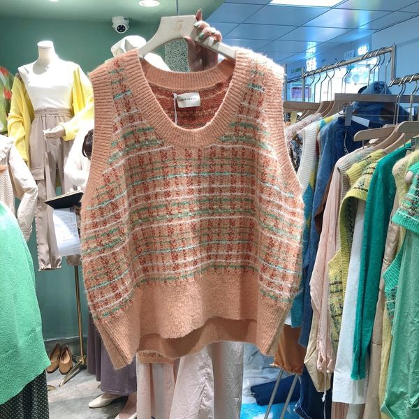 

korea dongdamen 2021 autumn and winter fashion v-neck loose check sleevels knitted vt for women, Black;white