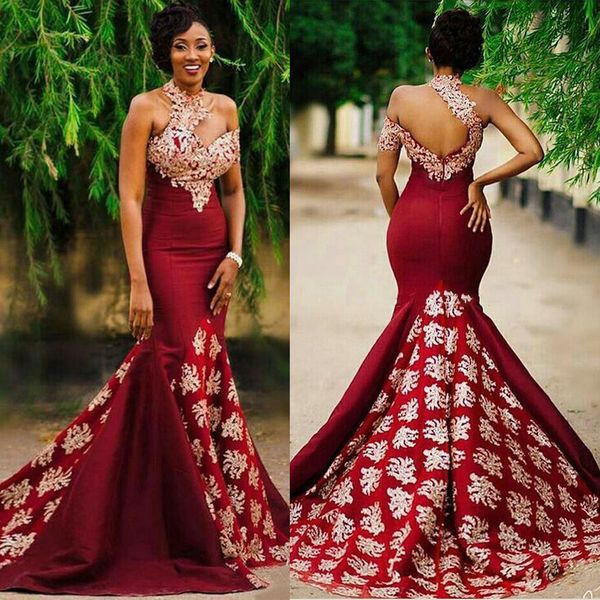 Chinesische Stil Red Evening Kleider ärmellose Abschlussball Kleid Feizung Zug maßgeschneiderte applizierte formelle Partykleider