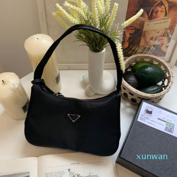 

2021 luxurys designers bags fashion handbags 18*6*22cm underarm clutch bag nylon women crossbody messenger handbag