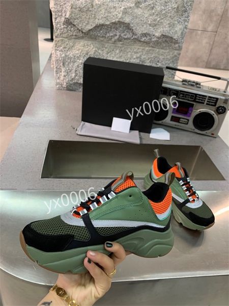 

2021 high-end designer women's 35-41 shoes designer high-quality canvas casual shoes spring and autumn fashionable and comfortable outd, Red;white