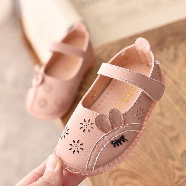 

summer pu leather children sandals for girls hollow out soft kids heart-shaped girl princess shoes, Black;red