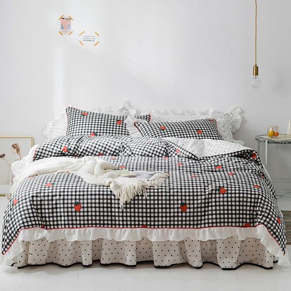 

cartoon cute strawberry bedding set girl twin full  king cotton home textile plaid bedspread pillowcase quilt cover sets