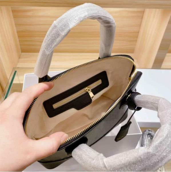 

23women luxury purses shoulder bags designers shell handbags crossbody lady small totes leather shooping bags high quality