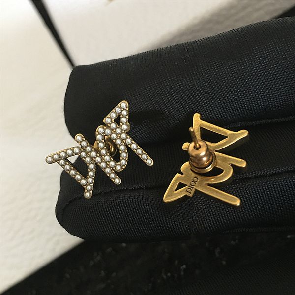 

earrings cuff stud d 2021 s925 silver needle pearl letter simple fashion versatile, Golden