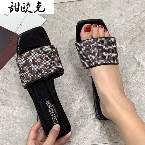 

2021 summer woman slippers open toe fashion leopard print flat bottom woman slippers rhinestone outer wear, Black